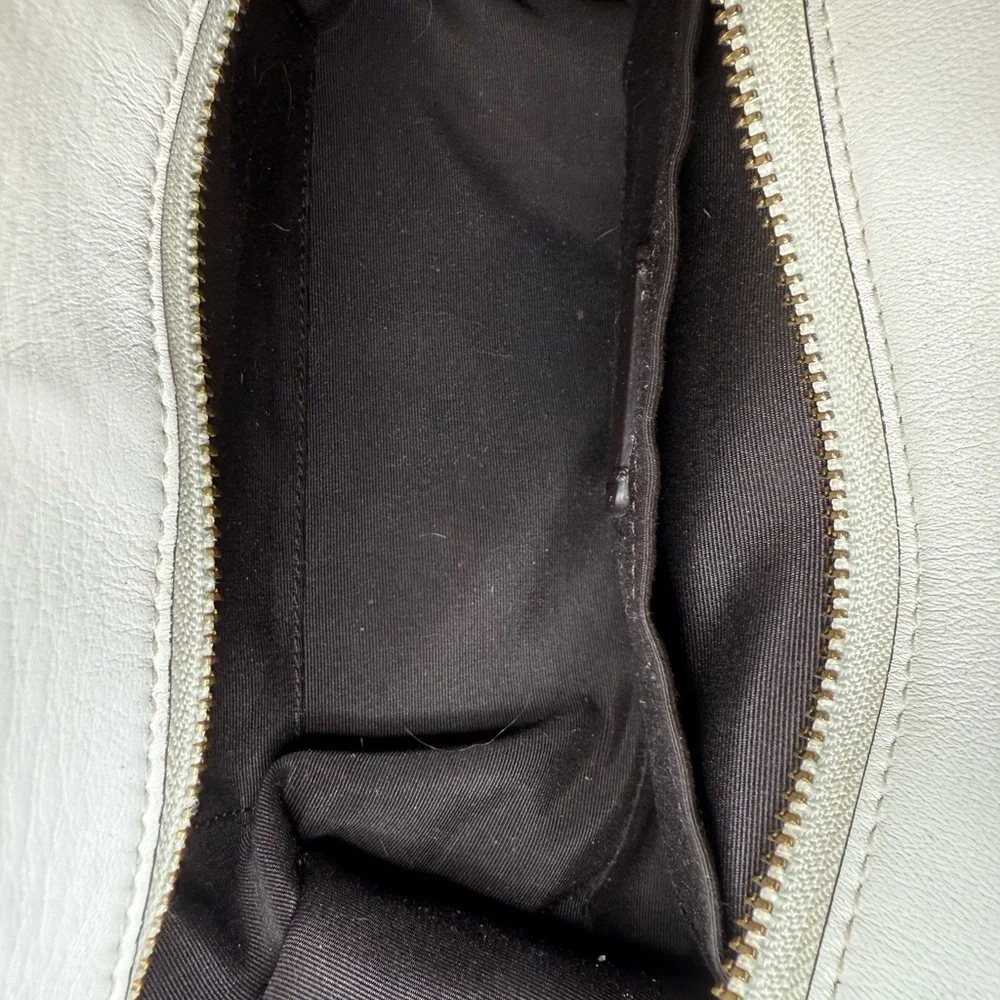 Coach Blake 25 Chalk White Pebbled Leather Crossbody Bag Gold Chain